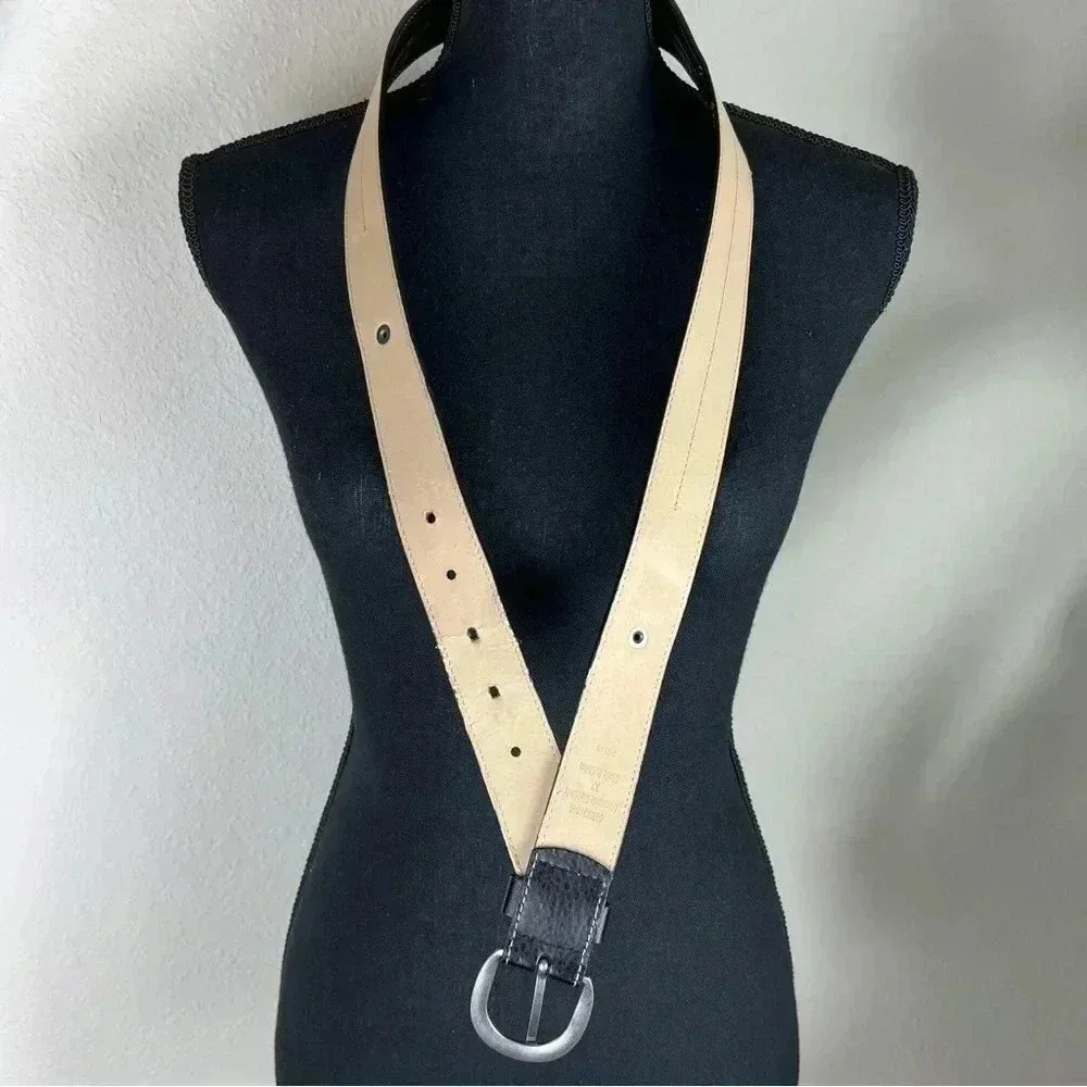 Women’s Vegan Black Pebble Leather Brushed Silver Tone Equestrian Belt Size XL
